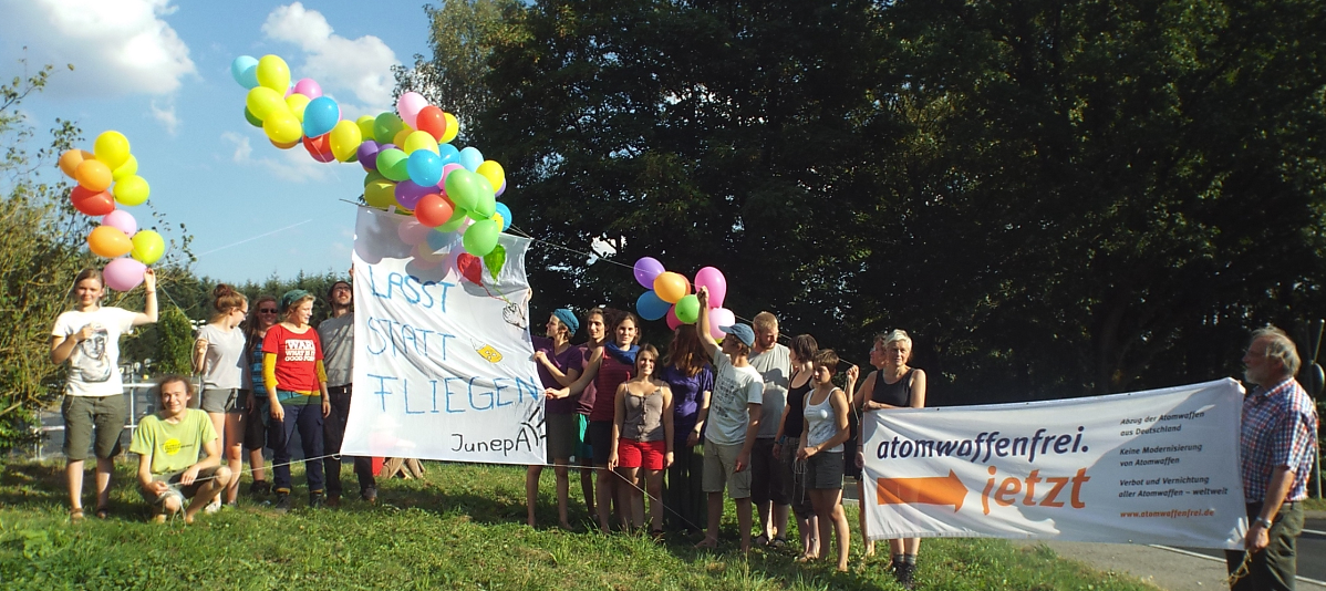AntiAtom gegen Bomben und Reaktoren – Aktionstage in Büchel