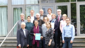 MdB Hubertus Zdebel mit Mitgliedern des Nationalen Begleitgremiums und Bundestagsabgeordneten
